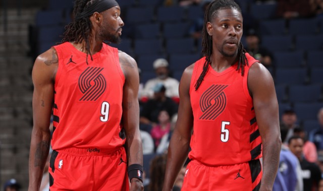 熊猫体育子公司-杨瀚森缺席！克林根被驱逐开拓者灭灰熊 霍勒迪35+11格兰特30+9